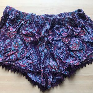 Billabong - Love To Lounge Elastic Waist Shorts - Purple & Paisley - Women 8-10